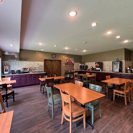 Country Inn Walker Екстериор снимка