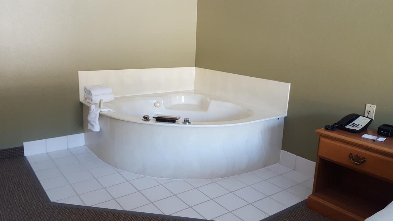 Country Inn Walker Екстериор снимка