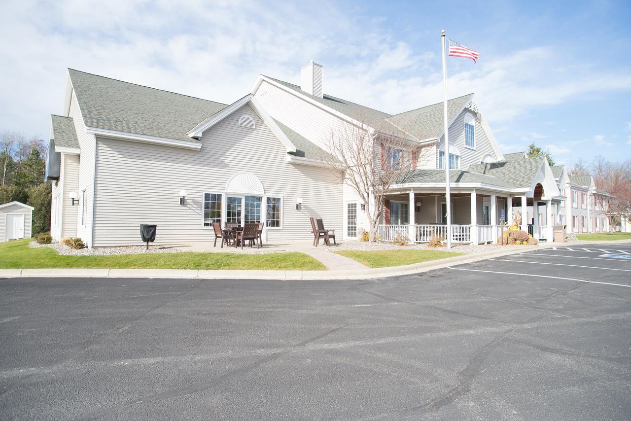 Country Inn Walker Екстериор снимка