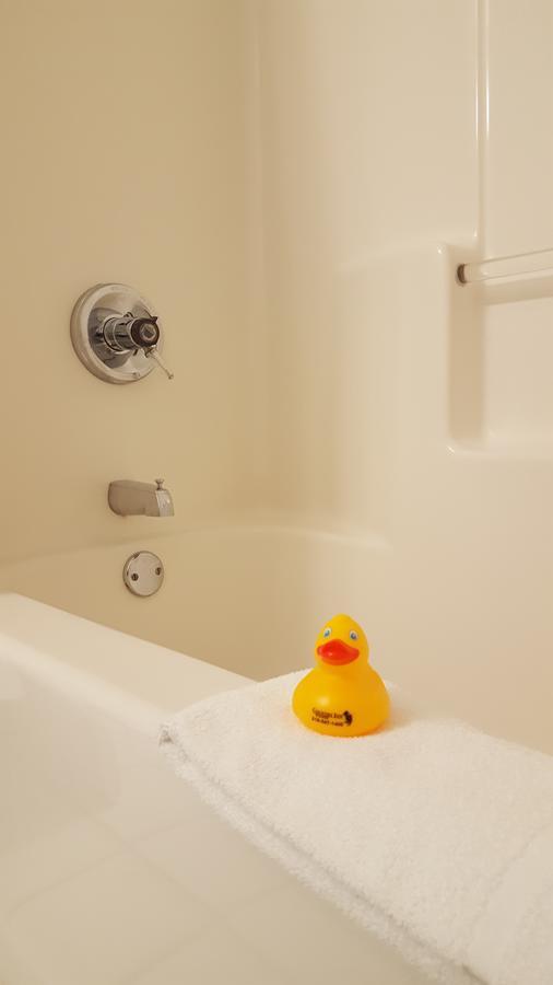 Country Inn Walker Екстериор снимка