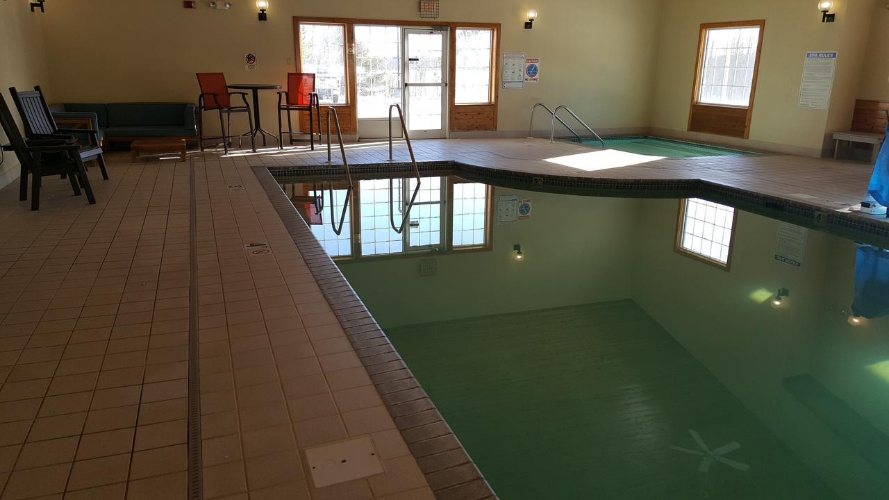 Country Inn Walker Екстериор снимка